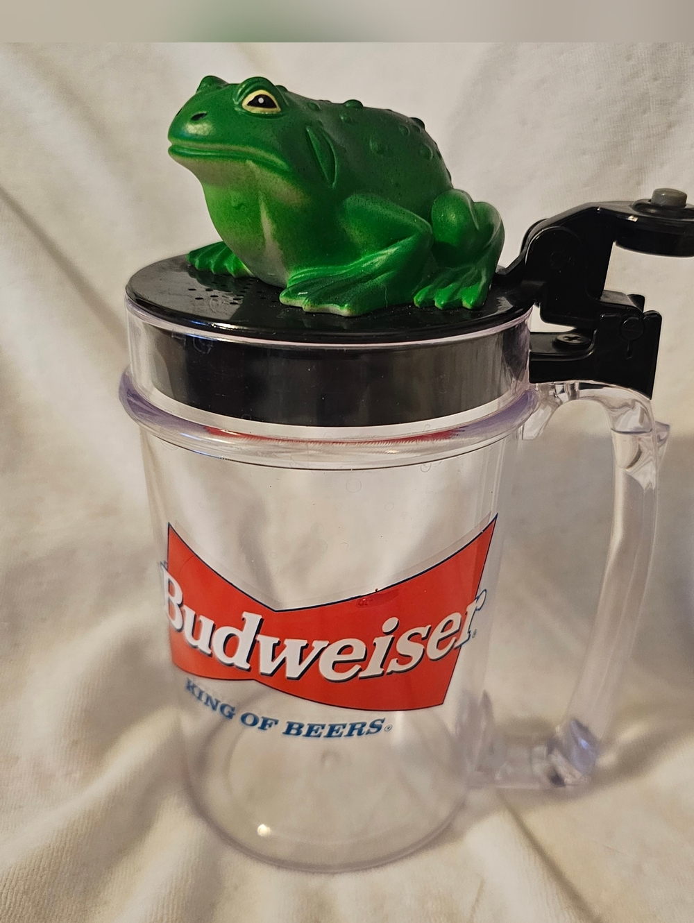 Talking Budweiser Frog Mug in Working Condition